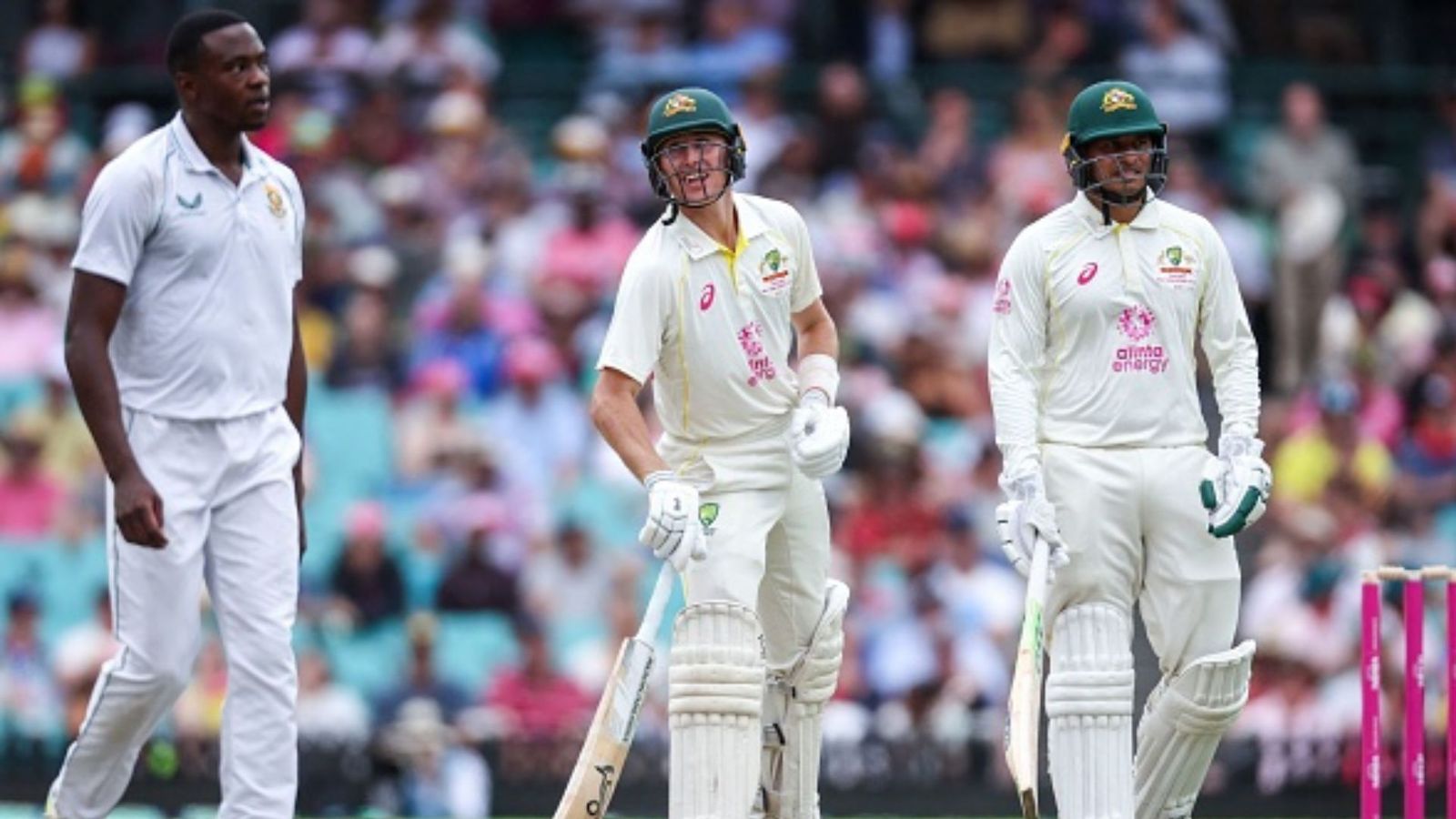 AUS vs SA: लाबुशेन- ख्वाजा की शानदार पारी की बदौलत पहला दिन ऑस्ट्रेलिया के नाम, सिर्फ 2 विकेट ही ले पाए अफ्रीकी गेंदबाज AUS vs SA: लाबुशेन- ख्वाजा की शानदार पारी की बदौलत पहला दिन ऑस्ट्रेलिया के नाम, सिर्फ 2 विकेट ही ले पाए अफ्रीकी गेंदबाज