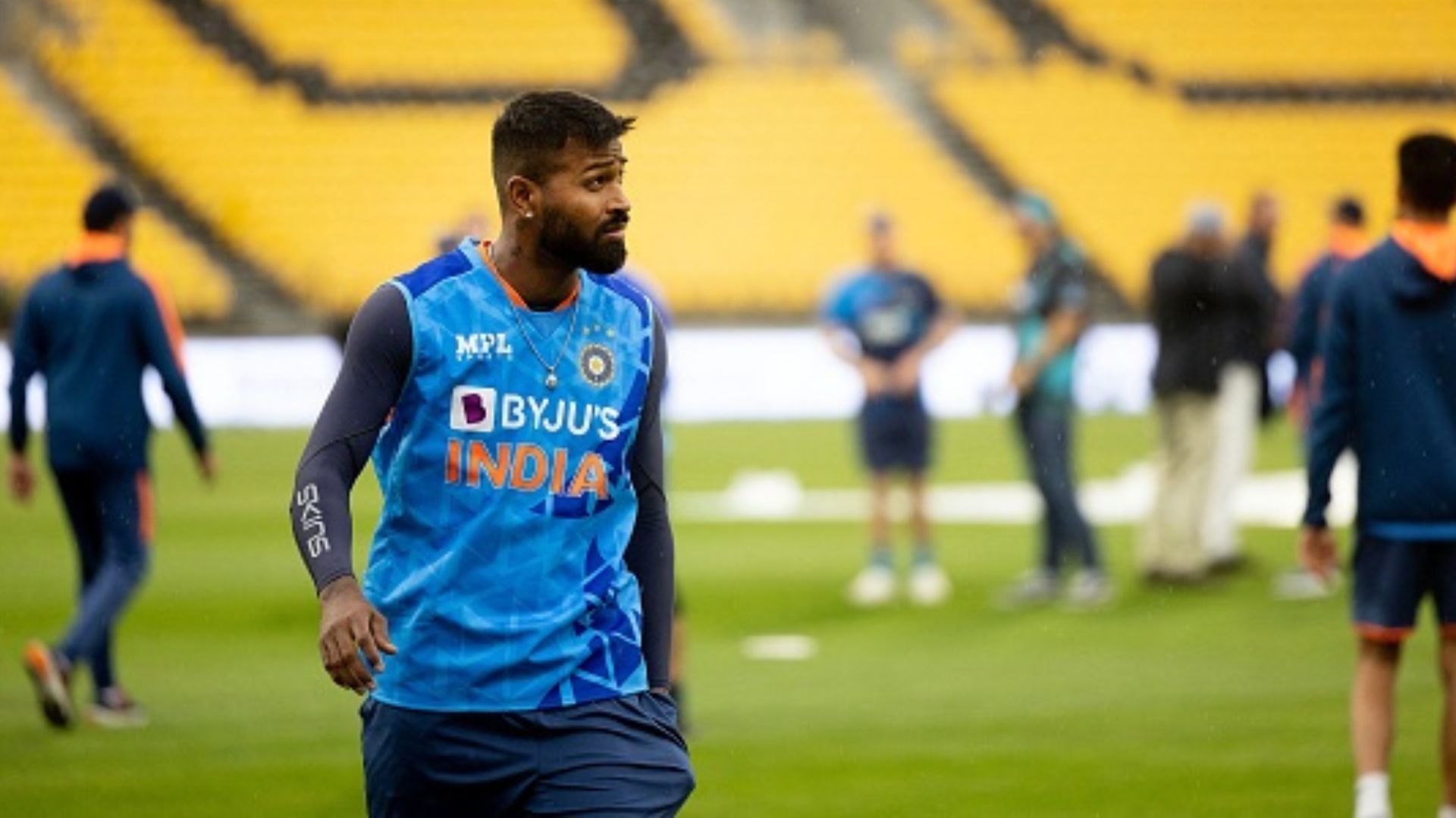 'हार्दिक पंड्या के 'वांटेड' खिलाड़ी को लेकर लोगों में हो रही है लड़ाई', जडेजा ने किसके लिए कहा ऐसा ?