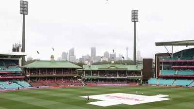 AUS vs SA: बारिश की भेंट चढ़ा सिडनी टेस्ट का तीसरा दिन, टीम इंडिया की चिंता बढ़ी SportsTak Hindi