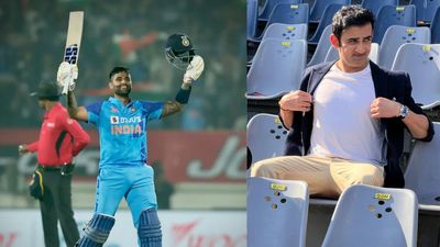 सूर्यकुमार के शतक पर गौतम गंभीर ने किया ट्वीट तो भड़के उठे फैंस, कहा- तुमसे ये उम्मीद नहीं थी SportsTak Hindi