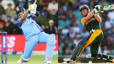 टी20 में एबी डिविलियर्स से भी क्यों बेहतर हैं सूर्यकुमार यादव, शोएब अख्तर ने बताई वजह SportsTak Hindi