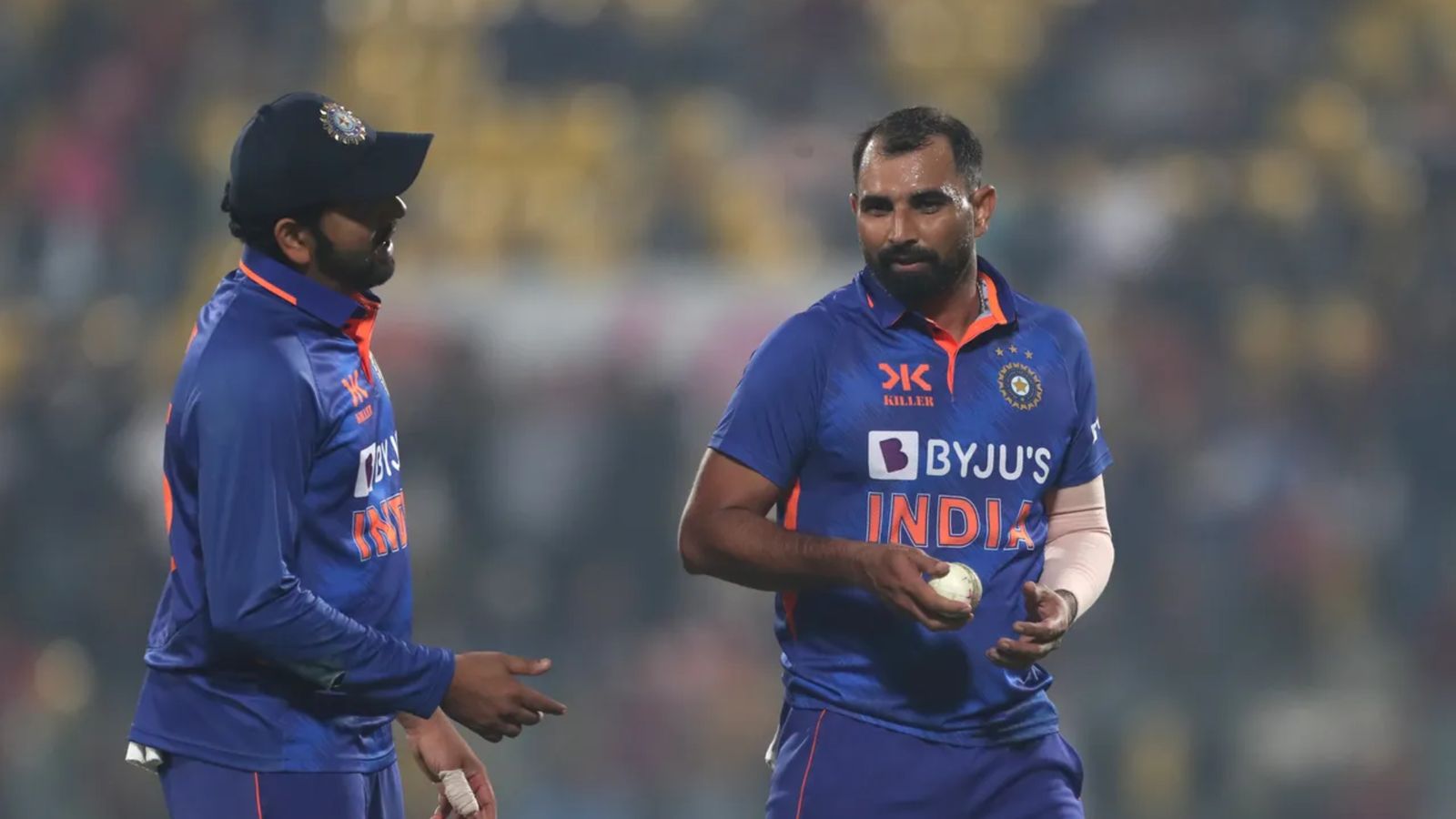 IND vs SL: मोहम्मद शमी ने श्रीलंकाई कप्तान को नॉन स्ट्राइक पर किया रन आउट पर टीम इंडिया ने वापस ली अपील, जानिए क्यों IND vs SL: मोहम्मद शमी ने श्रीलंकाई कप्तान को नॉन स्ट्राइक पर किया रन आउट पर टीम इंडिया ने वापस ली अपील, जानिए क्यों