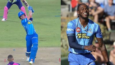 T20 : 4 चौके, 5 छक्के से बेबी डिविलियर्स ने काटा बवाल तो आर्चर की धातक गेंदबाजी से जीती मुंबई की टीम SportsTak Hindi