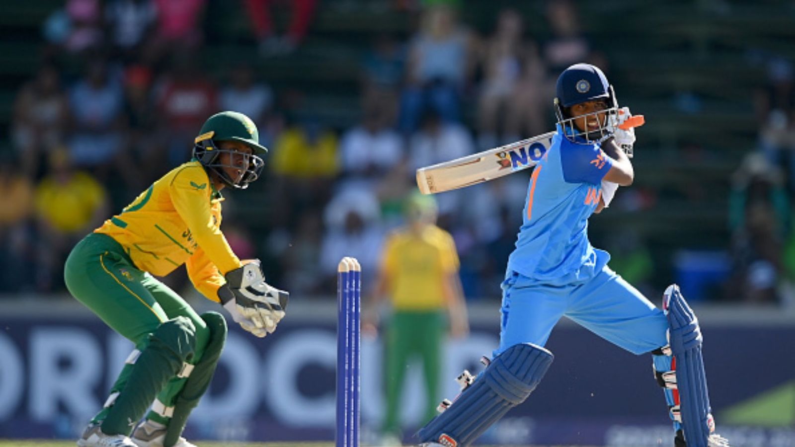 IND W vs SA W U19: श्वेता के बल्ले ने उगली आग, सिर्फ चौके से बना डाले 80 रन, 16 गेंद में छा गईं शेफाली, द. अफ्रीका को भारत ने 7 विकेट से पीटा IND W vs SA W U19: श्वेता के बल्ले ने उगली आग, सिर्फ चौके से बना डाले 80 रन, 16 गेंद में छा गईं शेफाली, द. अफ्रीका को भारत ने 7 विकेट से पीटा