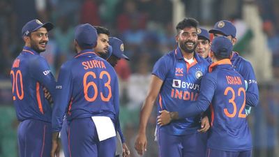 IND vs SL: श्रीलंका को मिली वनडे इतिहास की सबसे बड़ी हार, जानिए इस फॉर्मेट में टीम इंडिया की पांच सबसे बड़ी जीत SportsTak Hindi