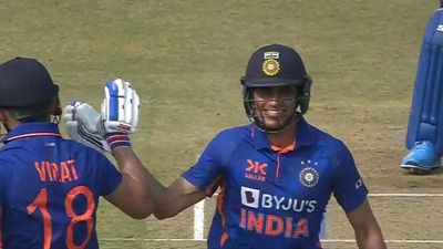 कोहली की तैयारियों के पीछे इन तीन लोगों का सबसे बड़ा हाथ, गिल ने भी की तारीफ, कहा- मिलकर ले चुके हैं 1500 से ज्यादा विकेट, VIDEO SportsTak Hindi