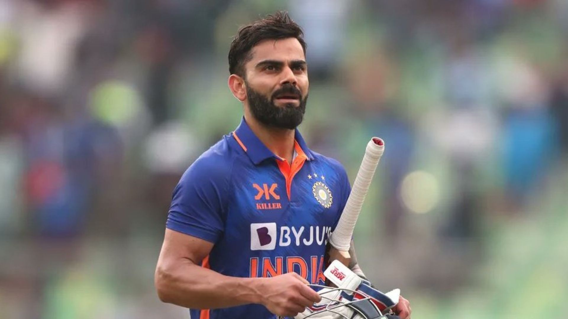 विराट के पल्ले नहीं पड़ी सैंटनर की गेंद, गच्चा खाकर हुए क्लीन बोल्ड, गावस्कर ने दे डाली बड़ी सलाह, VIDEO