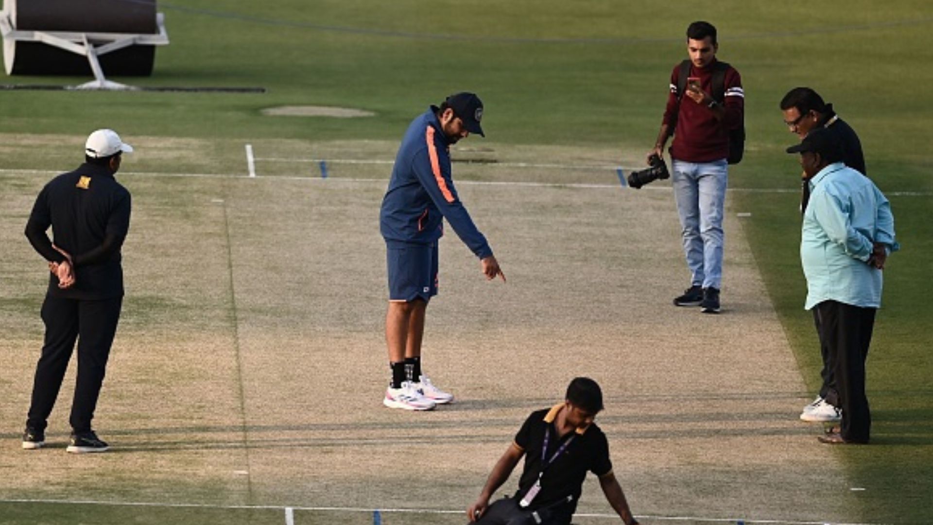 Ind vs NZ : 12 सालों में घर पर 23वीं सीरीज जीतने उतरेगी टीम इंडिया, दूसरे ODI में जाने कैसी होगी पिच और क्या होगी भारत की 'Playing XI'