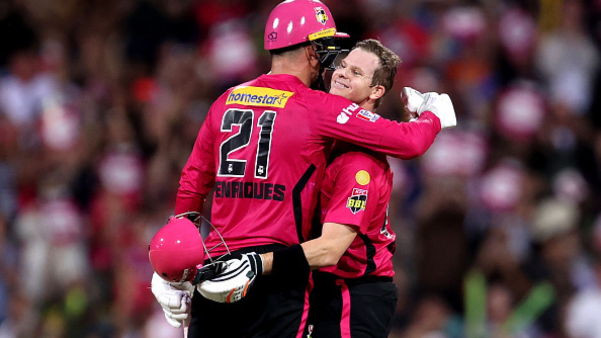 11 सीजन में एक शतक नहीं, अब 5 दिन में लगातार दो बार उड़ाया सैकड़ा, IPL छोड़ने वाले दिग्गज ने बरपाया कहर