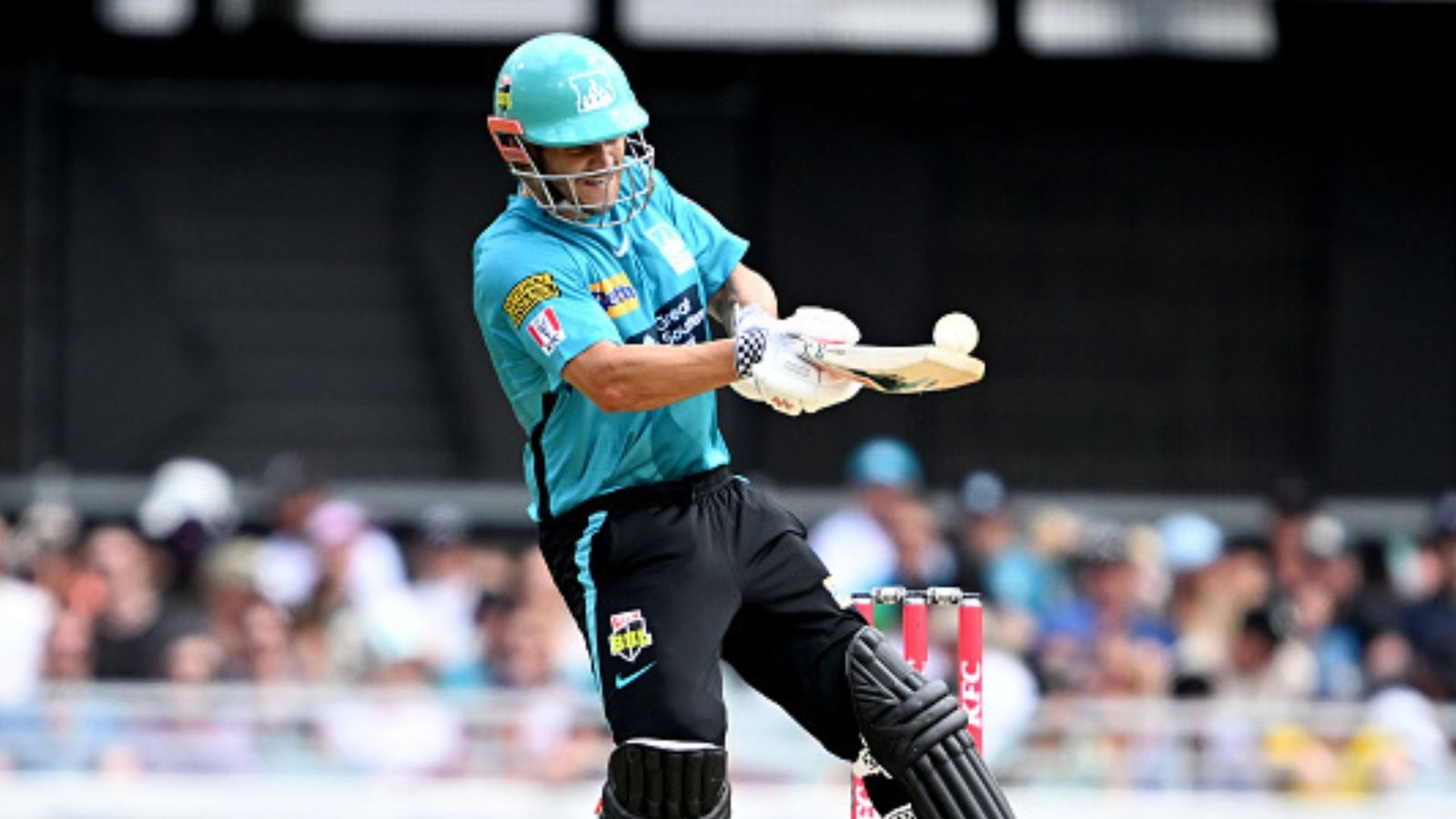 हांगकांग में जन्मे खिलाड़ी ने ऑस्ट्रेलिया में लूटा मेला, 41 गेंदों में 73 रन ठोक ब्रिसबेन को दिलाई जीत हांगकांग में जन्मे खिलाड़ी ने ऑस्ट्रेलिया में लूटा मेला, 41 गेंदों में 73 रन ठोक ब्रिसबेन को दिलाई जीत