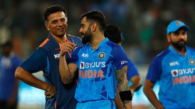 क्या वनडे वर्ल्ड कप से पहले टीम इंडिया के खिलाड़ी आईपीएल 2023 खेलेंगे? राहुल द्रविड़ ने दे दिया जवाब SportsTak Hindi