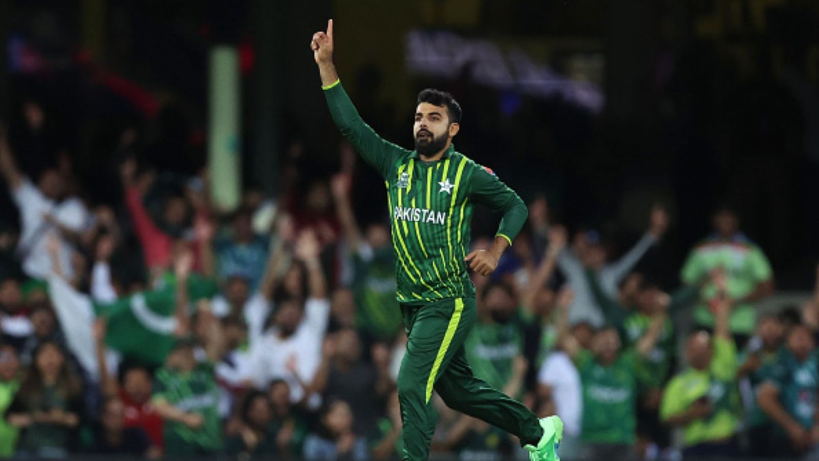 कोच की बेटी से पाकिस्तानी स्पिनर ने रचाई शादी, इमाम उल हक ने कहा- 'भाभी के लिए चिंता हो रही है' कोच की बेटी से पाकिस्तानी स्पिनर ने रचाई शादी, इमाम उल हक ने कहा- 'भाभी के लिए चिंता हो रही है'