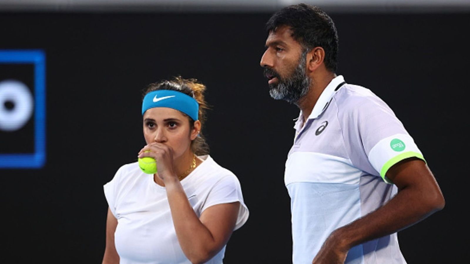 Aus Open : अंतिम ग्रैंडस्लैम में खिताब नहीं जीत सकी सानिया मिर्जा, मिक्स्ड डबल्स फाइनल में मिली करारी हार Aus Open : अंतिम ग्रैंडस्लैम में खिताब नहीं जीत सकी सानिया मिर्जा, मिक्स्ड डबल्स फाइनल में मिली करारी हार