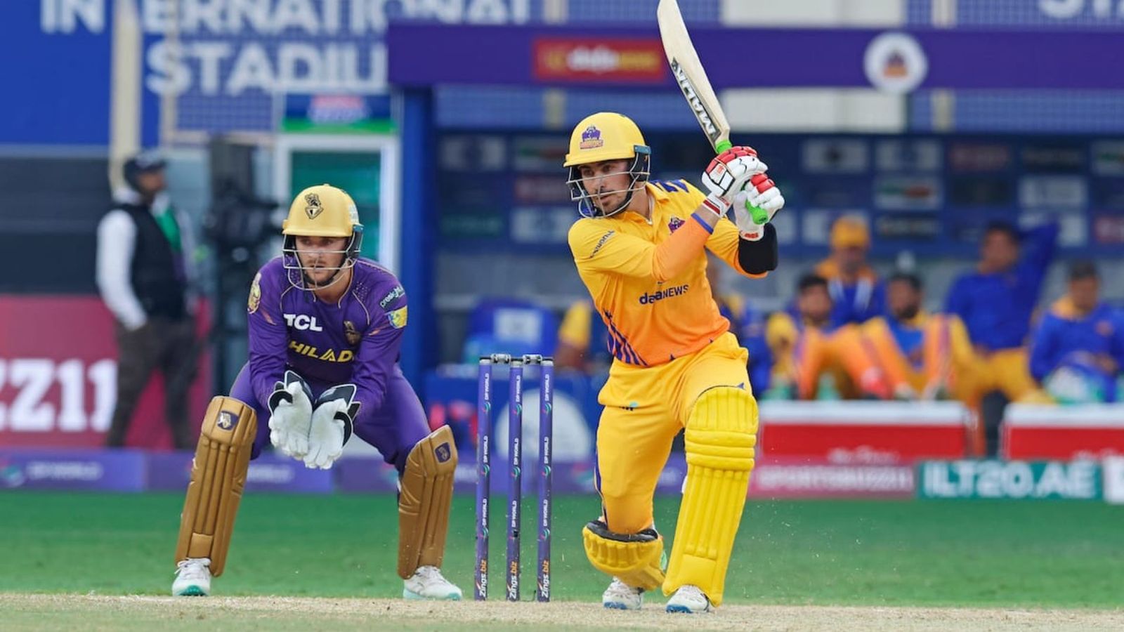 KKR का अफगानी खिलाड़ी उसी की नाइट राइडर्स पर पड़ा भारी, 56 रनों की तूफानी पारी से पलटी बाजी KKR का अफगानी खिलाड़ी उसी की नाइट राइडर्स पर पड़ा भारी, 56 रनों की तूफानी पारी से पलटी बाजी