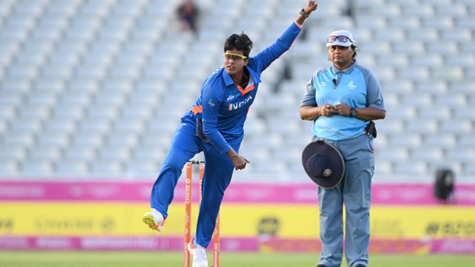 ICC Rankings: दीप्ति शर्मा की बॉलिंग का जलवा, दुनिया की नंबर 1 गेंदबाज बनने के करीब ICC Rankings: दीप्ति शर्मा की बॉलिंग का जलवा, दुनिया की नंबर 1 गेंदबाज बनने के करीब