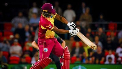 6,6,6...11 छक्कों से बल्लेबाज ने मचाई तबाही, 211 रनों के टारगेट को बनाया बौना, बांग्लादेश में छूटे गेंदबाजों के पसीने SportsTak Hindi