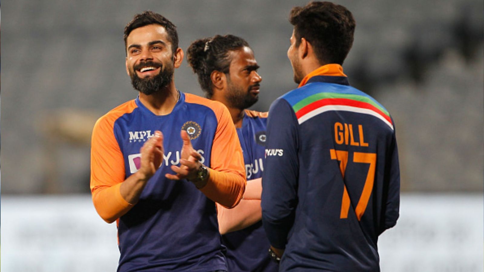 IND vs NZ : 63 गेंदों में 126 रन ठोक गिल ने जीता युवराज व भज्जी सहित दिग्गजों का दिल, कोहली ने शेयर की खास तस्वीर IND vs NZ : 63 गेंदों में 126 रन ठोक गिल ने जीता युवराज व भज्जी सहित दिग्गजों का दिल, कोहली ने शेयर की खास तस्वीर