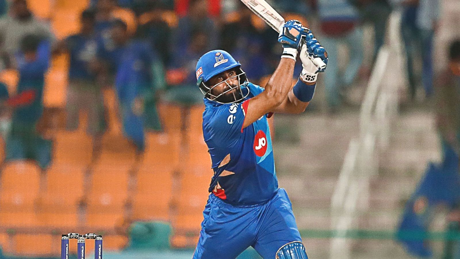 पाकिस्तानी बल्लेबाज ने 6 छक्के जड़कर काटा बवाल, मुंबई की टीम को दिलाई धमाकेदार जीत पाकिस्तानी बल्लेबाज ने 6 छक्के जड़कर काटा बवाल, मुंबई की टीम को दिलाई धमाकेदार जीत