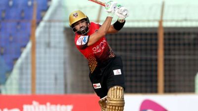 बाबर आजम के साथी ने बांग्लादेश में बल्ले से काटा बवाल, 61 रनों की पारी से टीम को दिलाई धमाकेदार जीत SportsTak Hindi