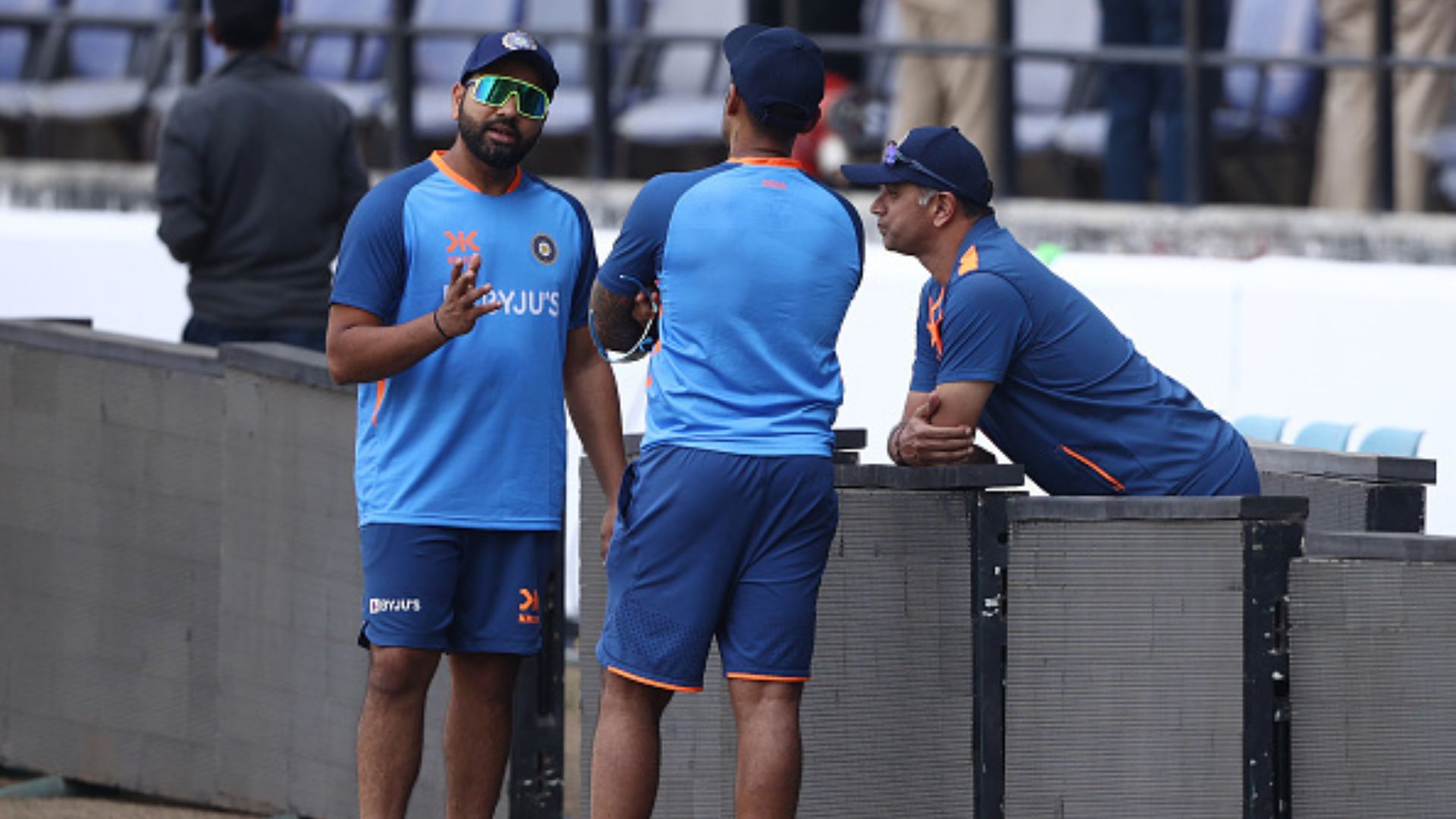 INDvsAUS: टीम इंडिया ने की ऑस्ट्रेलियाई फिरकी के जादू को फीका करने की तैयारी, द्रविड़ ने दिए खास टिप्स