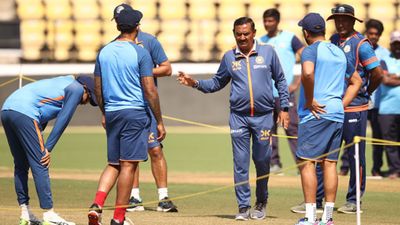 IND vs AUS: टीम इंडिया के लिए डेब्यू करेंगे ये दो स्टार खिलाड़ी, जानें कौन - कौन होगा प्लेइंग में शामिल SportsTak Hindi