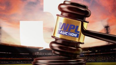 WPL Auction 2023 में कैसे लगाई जाएगी महिला खिलाड़ियों पर बोली, जानें कितनी होगी पर्स की कीमत और इससे जुड़ी हर डिटेल SportsTak Hindi