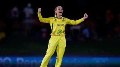 WPL Auction 2023, Gujarat Giants Full Squad: अदाणी की गुजरात जायंट्स ने एश्ले गार्डनर, स्नेह राणा समेत इन 18 खिलाड़ियों पर बरसाए पैसे SportsTak Hindi