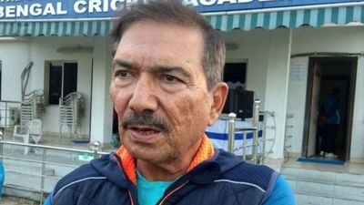 Ranji Trophy: 32 साल पहले जिसने बंगाल को बनाया चैंपियन उसे इस बार खिताब की उम्मीद, सौराष्ट्र से होनी है टक्कर SportsTak Hindi