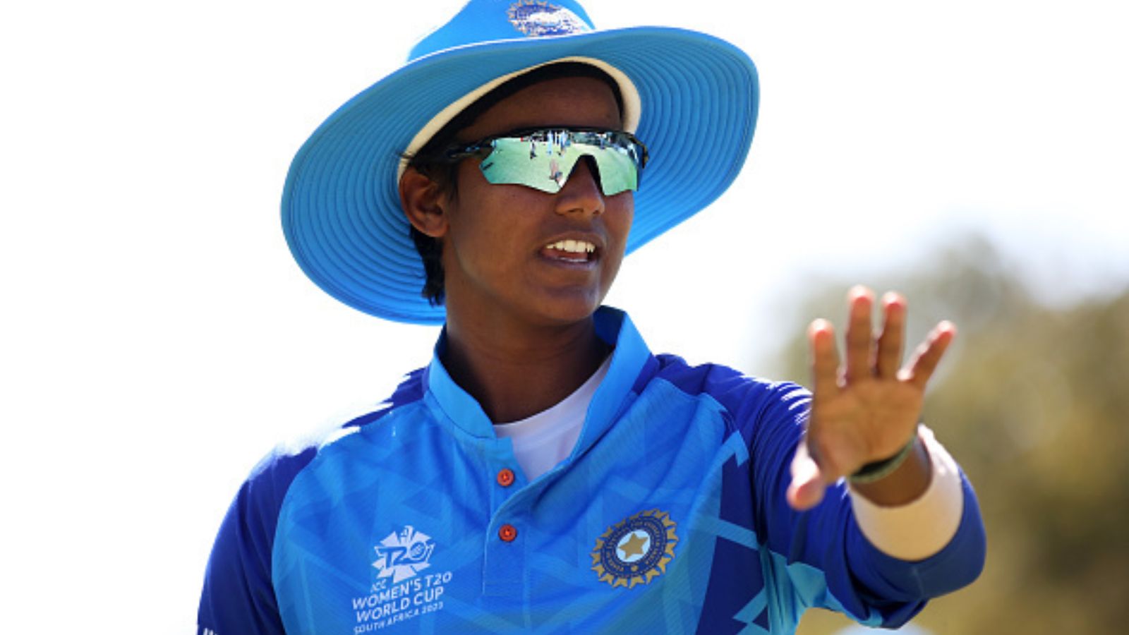 दीप्ति शर्मा ने रचा इतिहास, 100 टी20 इंटरनेशनल विकेट लेने वाली पहली भारतीय बनीं दीप्ति शर्मा ने रचा इतिहास, 100 टी20 इंटरनेशनल विकेट लेने वाली पहली भारतीय बनीं