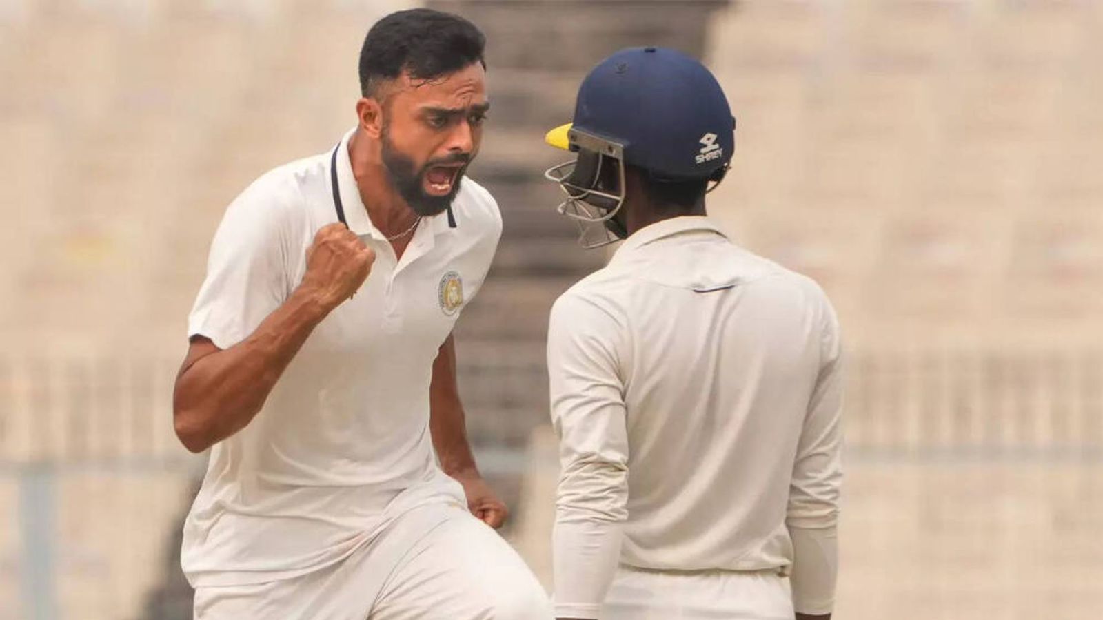 Ranji Final : टीम इंडिया से हुआ बाहर, 9 विकेट चटकाकर बना चैंपियन, सौराष्ट्र ने बंगाल को हराकर जीता रणजी ट्रॉफी खिताब Ranji Final : टीम इंडिया से हुआ बाहर, 9 विकेट चटकाकर बना चैंपियन, सौराष्ट्र ने बंगाल को हराकर जीता रणजी ट्रॉफी खिताब