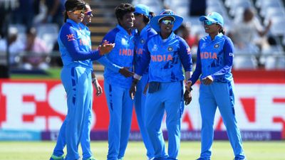 Women's T20 WC, INDw vs AUSw : टीम इंडिया को लगा तगड़ा झटका, धाकड़ खिलाड़ी वर्ल्ड कप सेमीफाइनल से बाहर SportsTak Hindi
