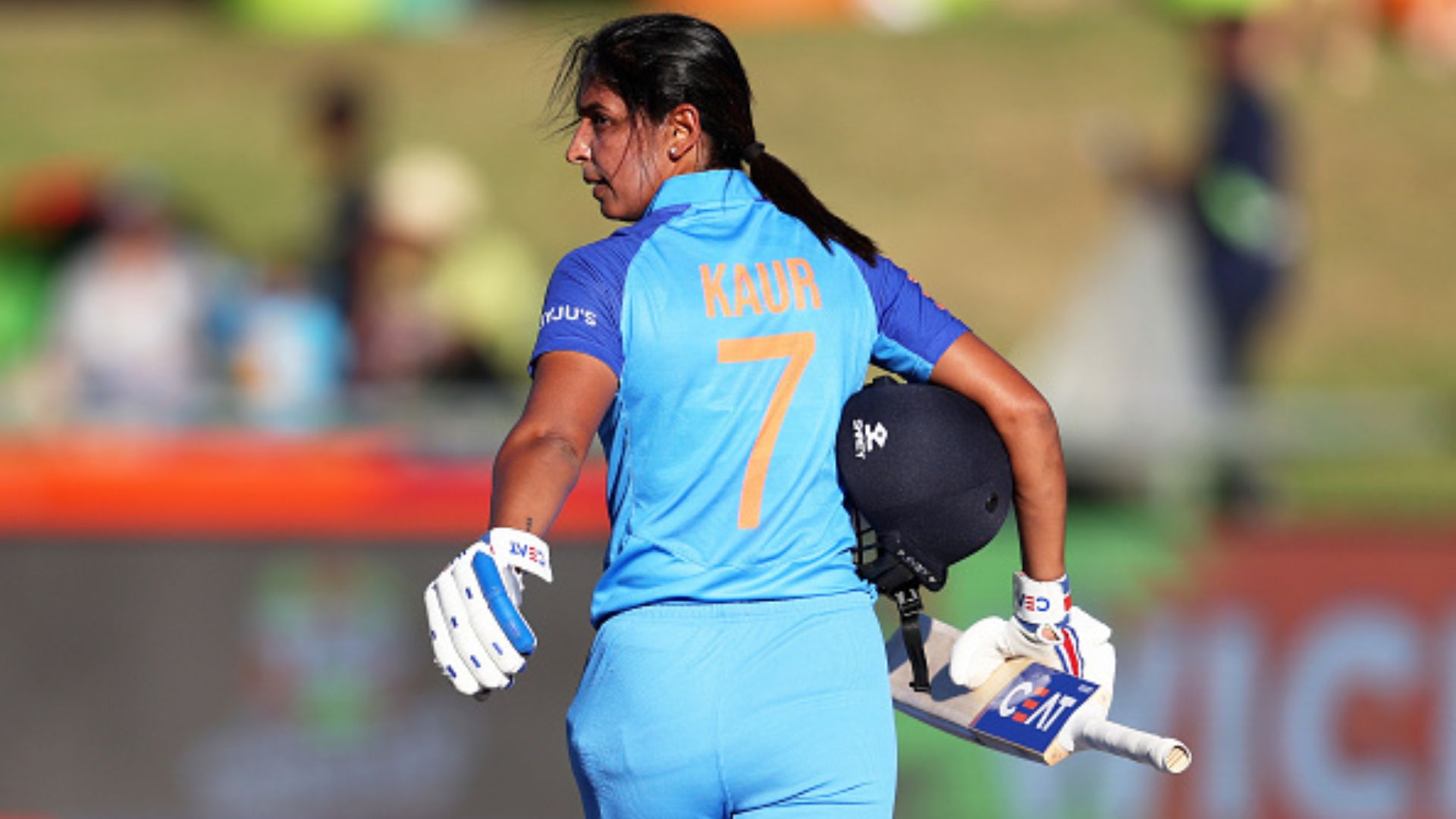 Women's T20 World Cup: टीम इंडिया क्यों नहीं जीत पा रही वर्ल्ड कप, सामने आई चार बड़ी वजह SportsTak Hindi