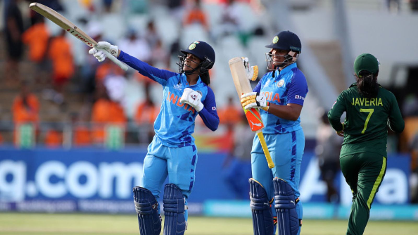 Women's T20 World Cup: 19 साल की भारतीय खिलाड़ी टूर्नामेंट की हीरो बनने की रेस में, ऑस्ट्रेलिया वाले दे रहे टक्कर Women's T20 World Cup: 19 साल की भारतीय खिलाड़ी टूर्नामेंट की हीरो बनने की रेस में, ऑस्ट्रेलिया वाले दे रहे टक्कर