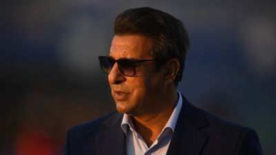 'मैं रो रहा था, पत्नी बेहोश थी', वसीम अकरम ने भारतीय अधिकारियों से मिली मदद का सुनाया किस्सा SportsTak Hindi