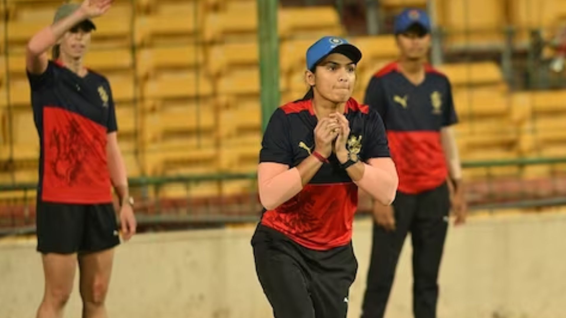WPL 2023, RCB Women Full Squad : स्मृति मांधना की कप्तानी वाली रॉयल चैलेंजर्स बैंगलोर में कौन-कौन है शामिल, जानें पूरी टीम और शेड्यूल