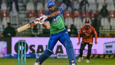 800 छक्के व 12000 रन से पाकिस्तान में कीरोन पोलार्ड ने किया डबल धमाका, ऐसा करने वाले बने दूसरे बल्लेबाज SportsTak Hindi