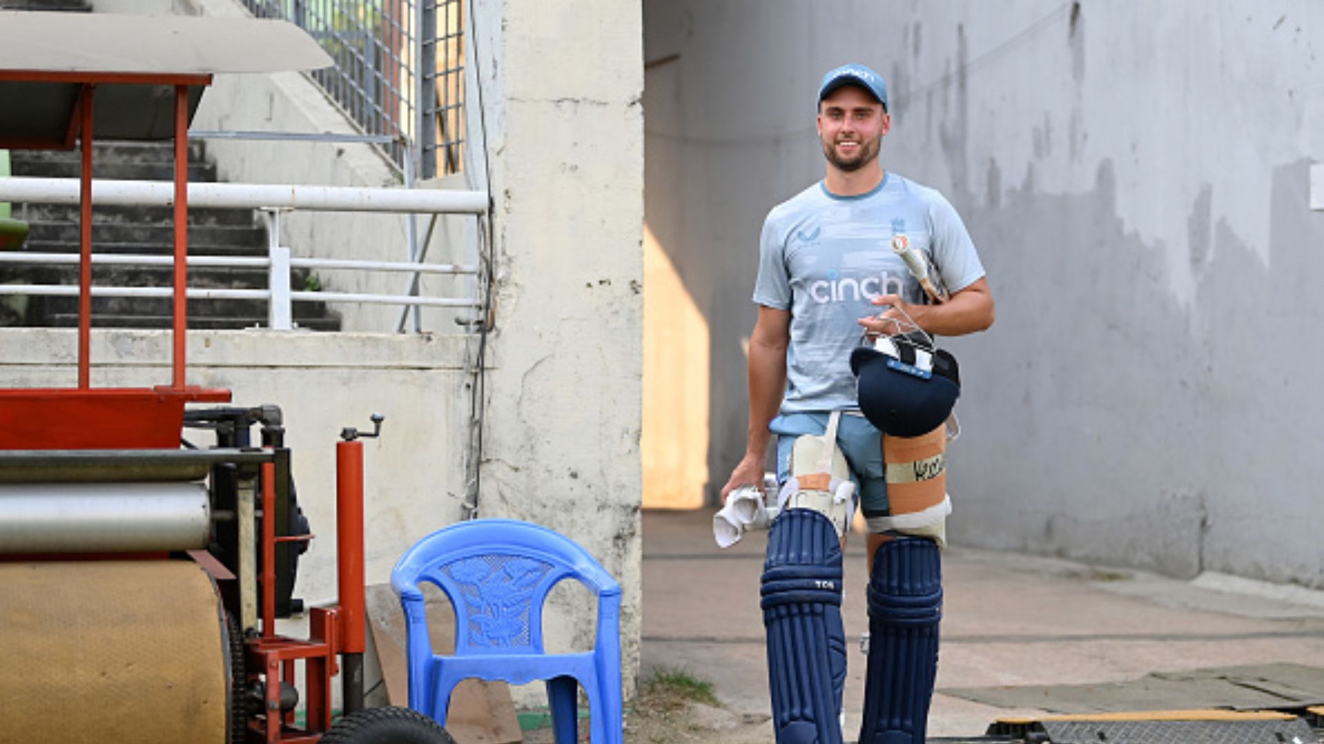 IPL 2023 से पहले आरसीबी के लिए आई चिंता बढ़ाने वाली खबर, धमाकेदार बल्लेबाज चोटिल, घर लौटा