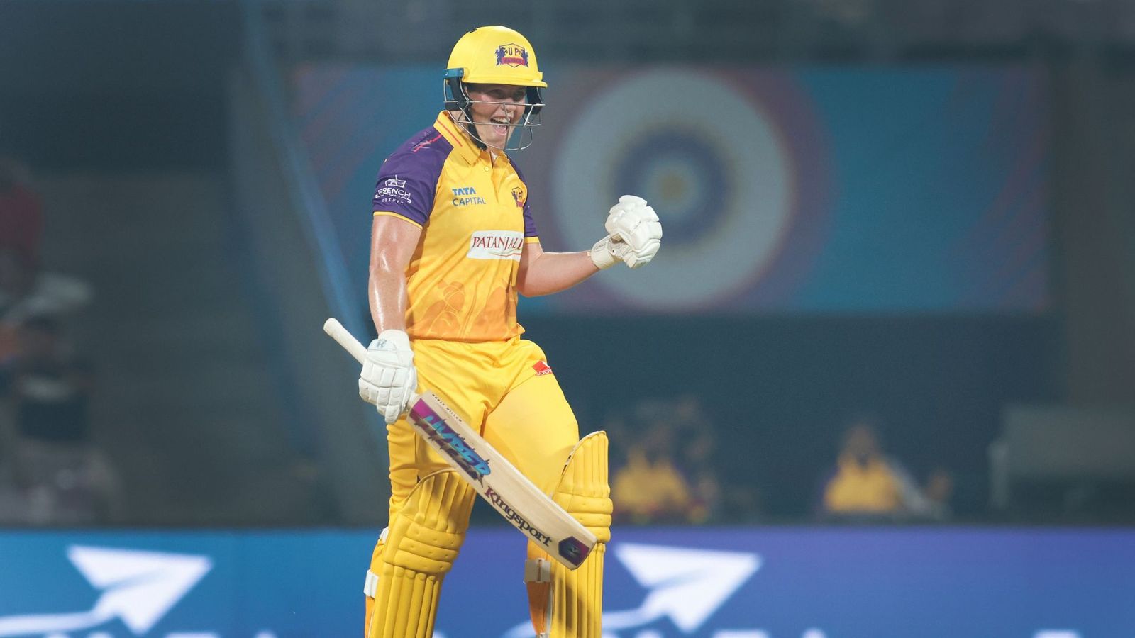 WPL 2023: यूपी की छठे नंबर की बल्लेबाज ने गुजरात के जबड़े से छीनी जीत, गार्थ के 5 विकेटों पर फिरा पानी, 24 घंटों में मिली दूसरी हार WPL 2023: यूपी की छठे नंबर की बल्लेबाज ने गुजरात के जबड़े से छीनी जीत, गार्थ के 5 विकेटों पर फिरा पानी, 24 घंटों में मिली दूसरी हार