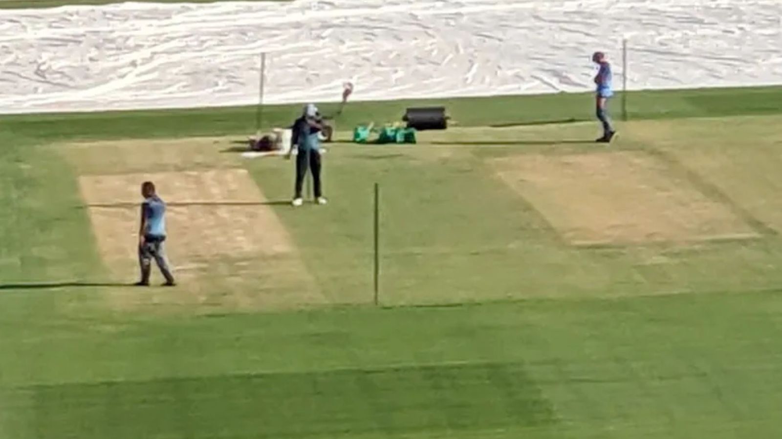 IND vs AUS : अहमदाबाद टेस्ट मैच की पिच आई सामने, टीम इंडिया की ताकत के विपरीत बने हालात! IND vs AUS : अहमदाबाद टेस्ट मैच की पिच आई सामने, टीम इंडिया की ताकत के विपरीत बने हालात!