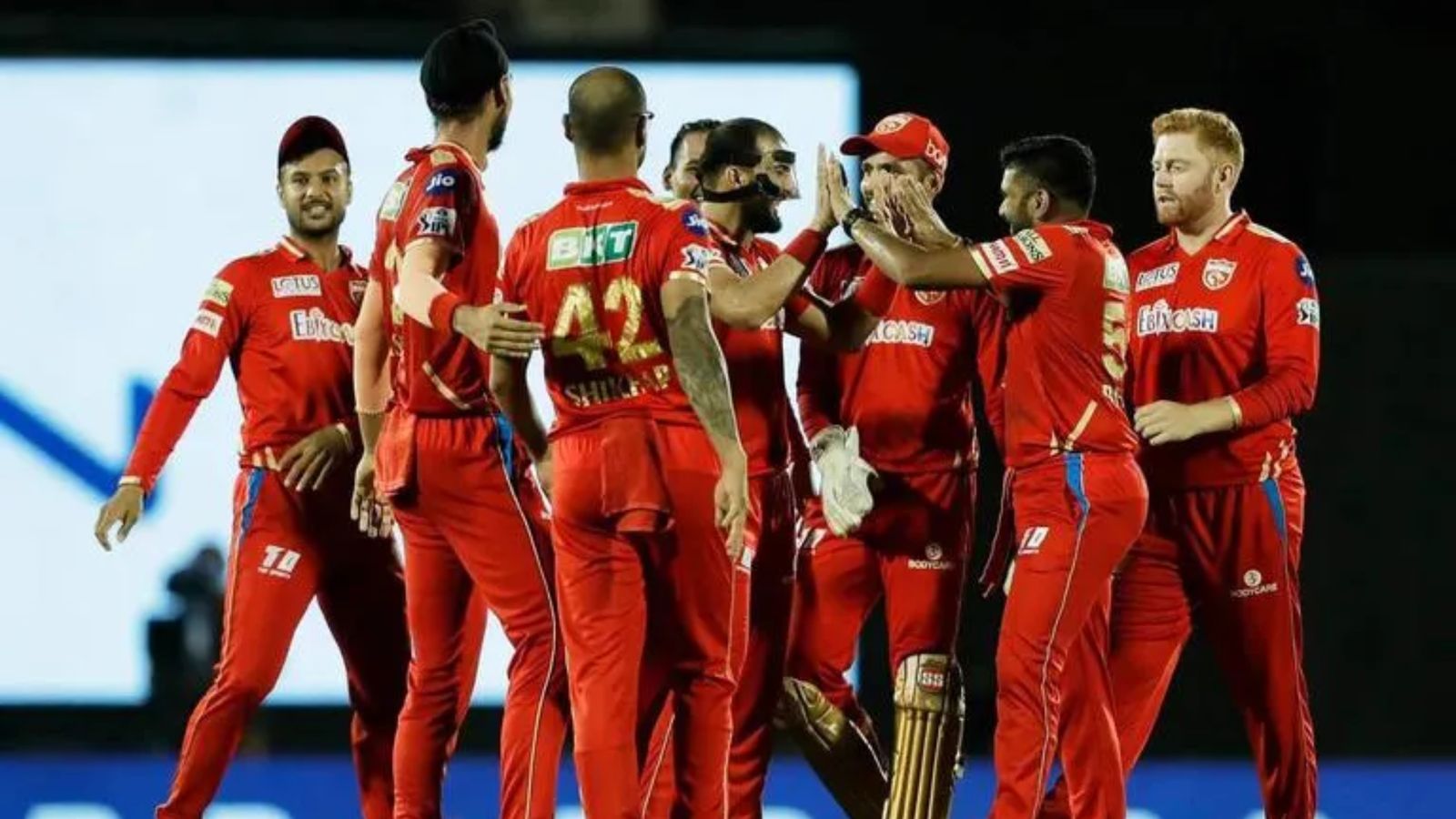 IPL 2023 से पहले पंजाब किंग्स का बढ़ा सिरदर्द, पौने 7 करोड़ का विध्वंसक बल्लेबाज फिटनेस में फंसा IPL 2023 से पहले पंजाब किंग्स का बढ़ा सिरदर्द, पौने 7 करोड़ का विध्वंसक बल्लेबाज फिटनेस में फंसा