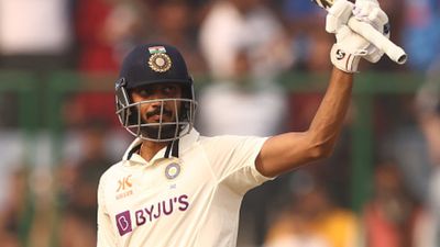 INDvsAUS: अक्षर पटेल अहमदाबाद टेस्ट में शतक नहीं बना पाए तो सामने आया दर्द, पत्रकारों से बोले- आप जले पर नमक झिड़क रहे हैं SportsTak Hindi