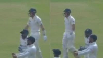 IND vs AUS: प्लेन में पहले बैठ जाऊंगा, मैं उड़ाऊंगा आज...बीच मैच में विराट कोहली ने क्यों कहा ऐसा, VIDEO देख हो जाएंगे लोट-पोट SportsTak Hindi