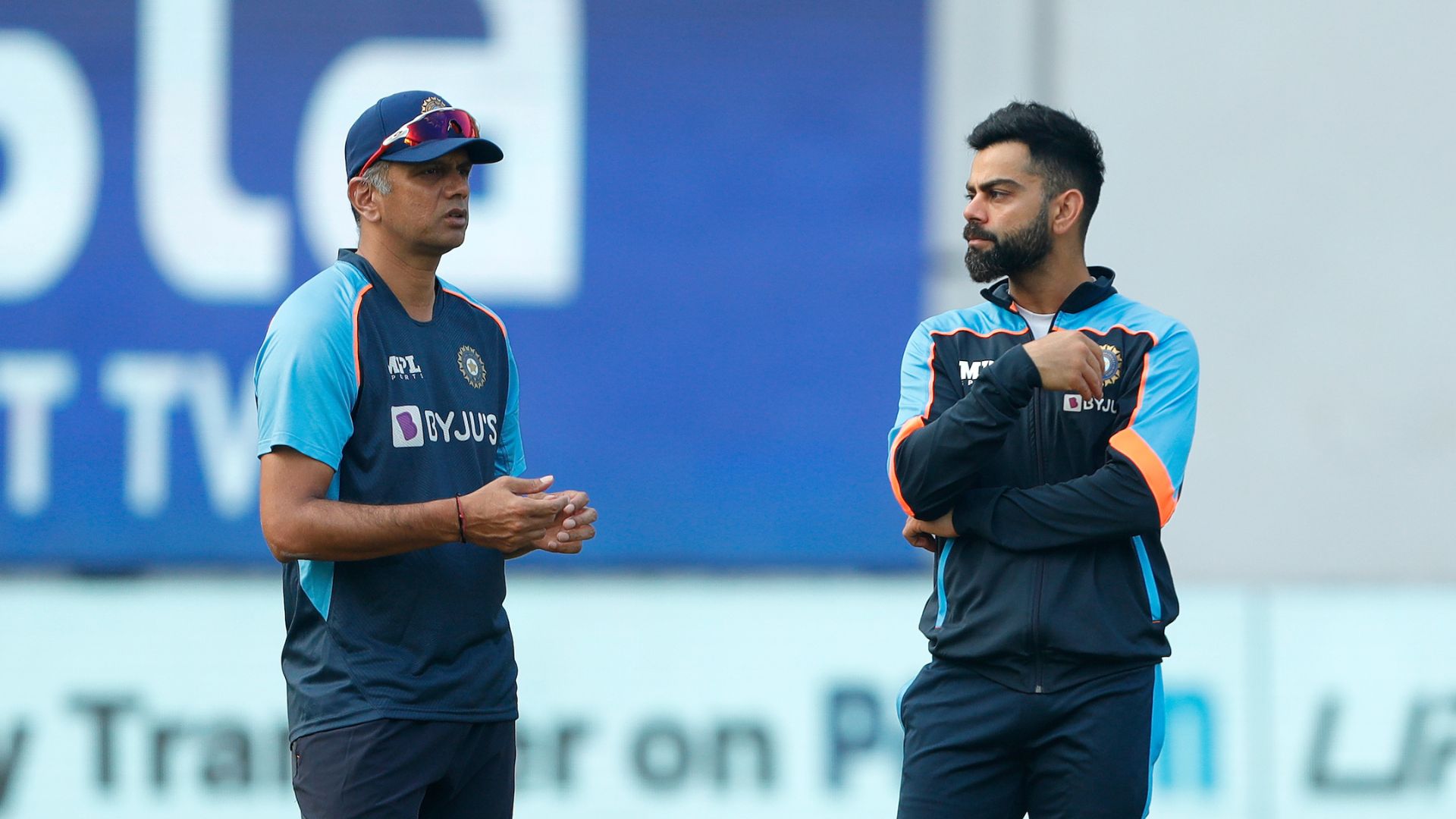 विराट कोहली ने राहुल द्रविड़ को बताया शतकों का सूखा झेलने का दर्द, बोले- बाहर निकलते ही हर आदमी मुझे...