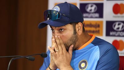 'केएस भरत को करो ड्रॉप, WTC फाइनल के लिए इस विकेटकीपर को करो टीम में शामिल', फैंस को चुभ सकती है सुनील गावस्कर की ये बड़ी बात SportsTak Hindi