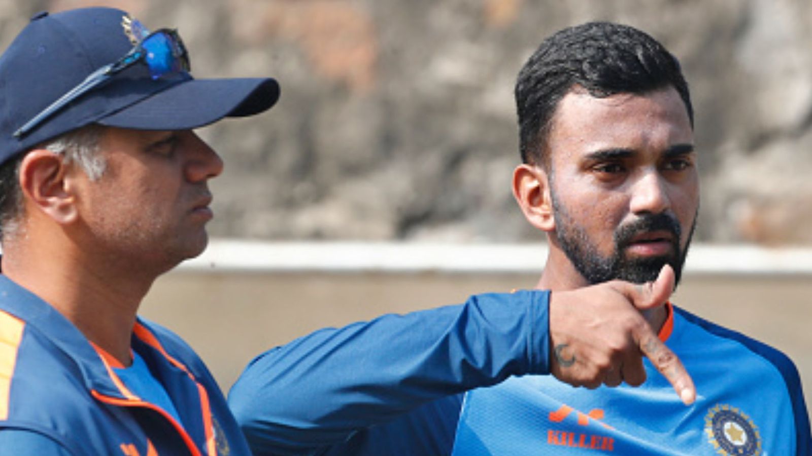 केएल राहुल की कैसे लौटेगी फॉर्म, भारत के पूर्व सलामी बल्लेबाज ने कहा - उसे अकेला छोड़ो तभी... केएल राहुल की कैसे लौटेगी फॉर्म, भारत के पूर्व सलामी बल्लेबाज ने कहा - उसे अकेला छोड़ो तभी...