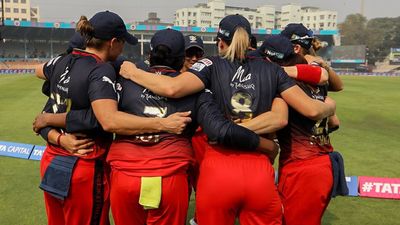 WPL 2023 : लगातार 5 मैच हारने के बाद भी क्या RCB एलिमिनेटर में पहुंचेगी? जानें समीकरण SportsTak Hindi
