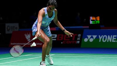 ऑल इंग्लैंड बैडमिंटन चैंपियनशिप के पहले राउंड में ही पीवी सिंधु हुईं बाहर, चीन की खिलाड़ी ने दी मात SportsTak Hindi