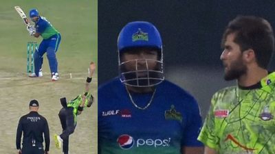 PSL 2023: पोलार्ड ने एक ओवर में ठोके 3 छक्के तो तिलमिला उठे शाहीन अफरीदी, बीच मैच में भिड़े, VIDEO SportsTak Hindi