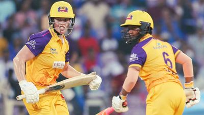 WPL 2023: मुंबई को हराने वाली पहली टीम बनी यूपी, 5 विकेट से दी मात, टूर्नामेंट में RCB का किया खेल खराब SportsTak Hindi