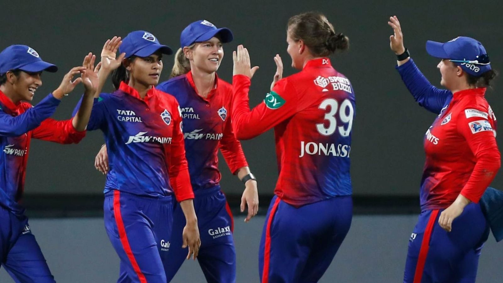 WPL 2023: मुंबई इंडियंस को मिली टूर्नामेंट की सबसे बड़ी हार, 11 ओवर रहते 9 विकेट से मैच जीत टॉप पर पहुंची दिल्ली कैपिटल्स WPL 2023: मुंबई इंडियंस को मिली टूर्नामेंट की सबसे बड़ी हार, 11 ओवर रहते 9 विकेट से मैच जीत टॉप पर पहुंची दिल्ली कैपिटल्स